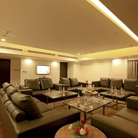 Goutham Grand Hotel Tenali Екстер'єр фото