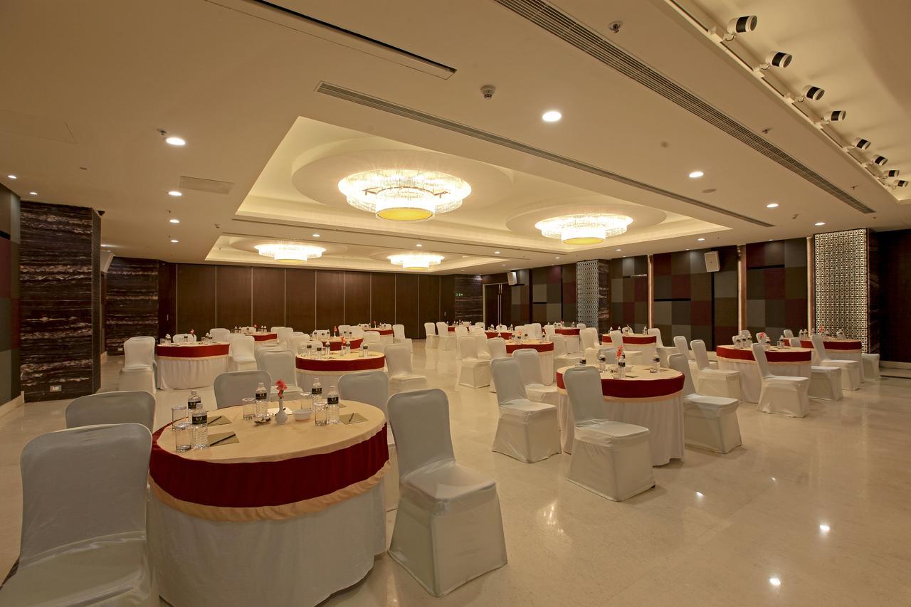 Goutham Grand Hotel Tenali Екстер'єр фото