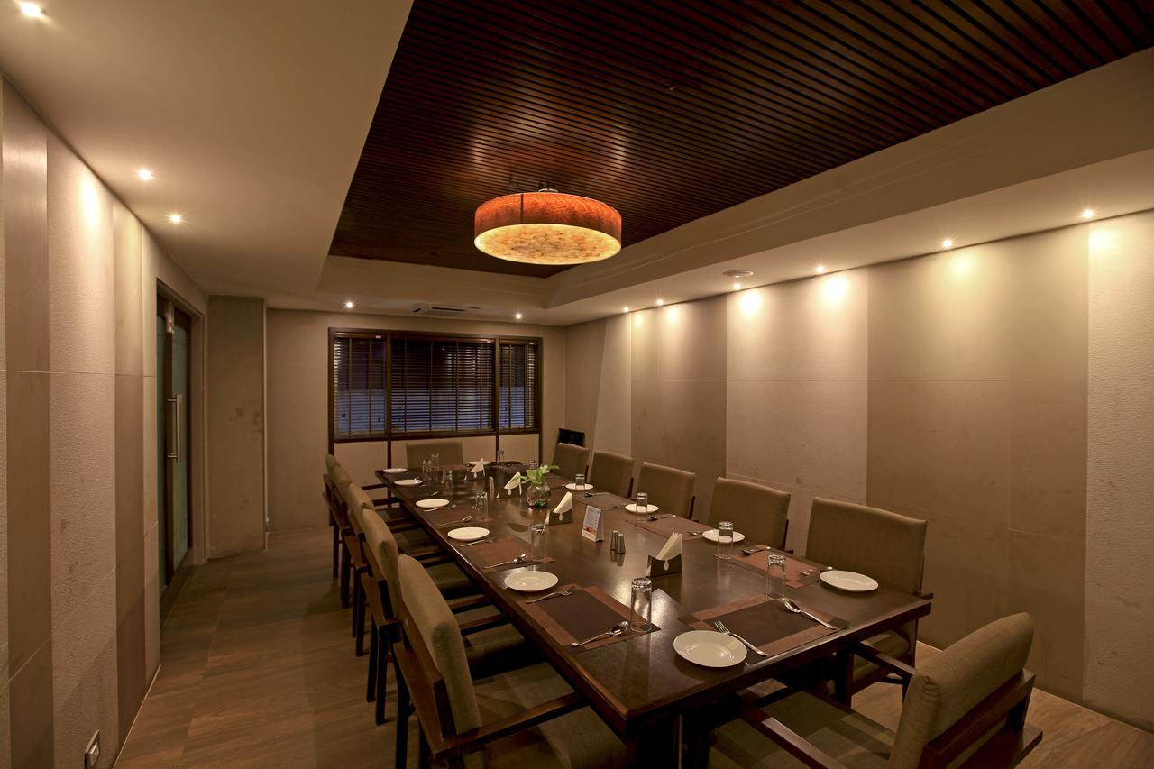 Goutham Grand Hotel Tenali Екстер'єр фото