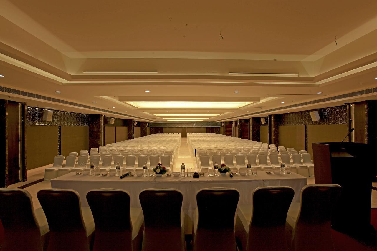 Goutham Grand Hotel Tenali Екстер'єр фото