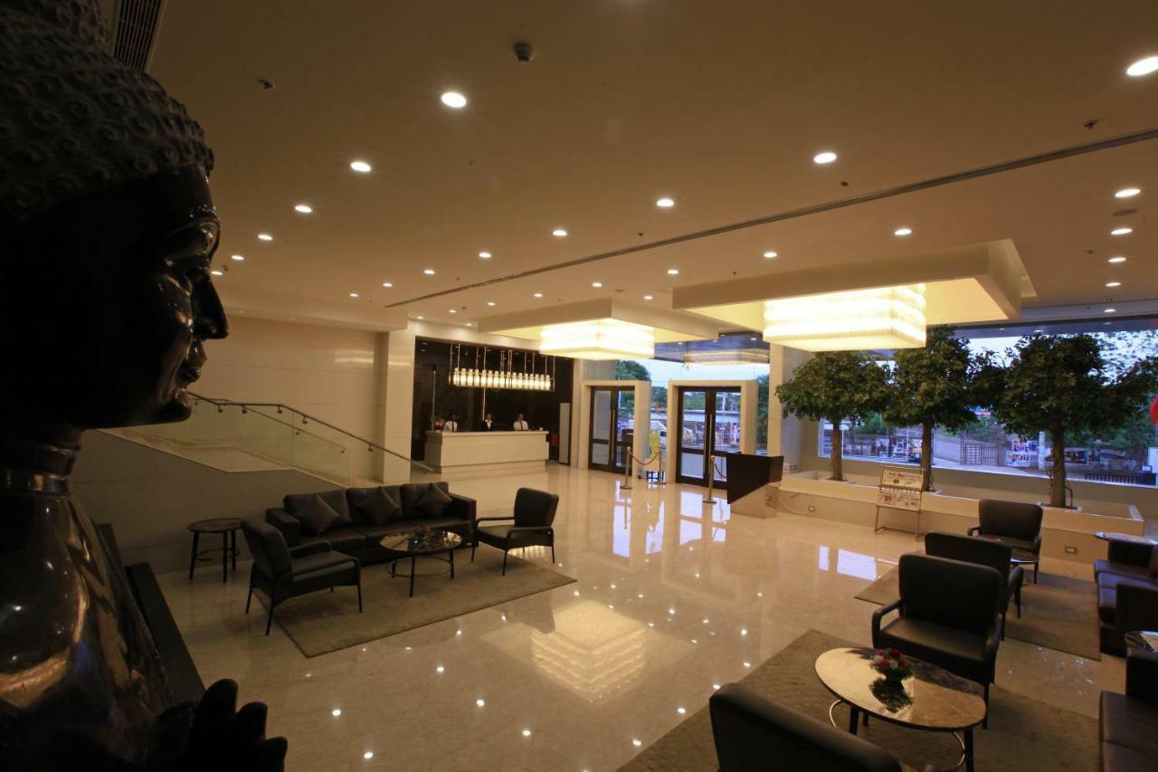 Goutham Grand Hotel Tenali Екстер'єр фото